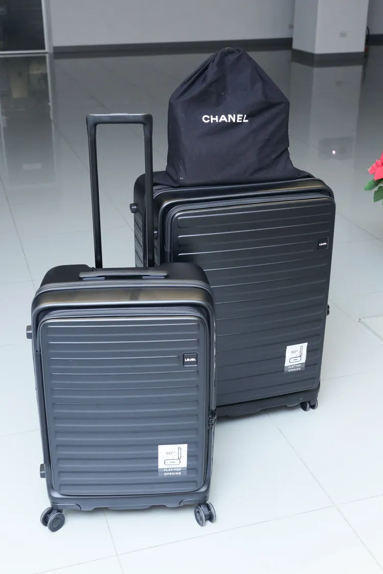 陳美鳳出國前特地買新行李箱。朱世閎攝