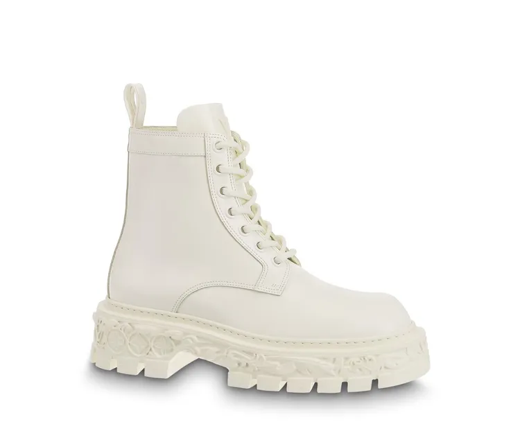 LV Baroque切爾西皮靴，4萬4400元。翻攝LV官網