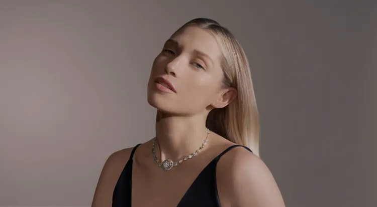 英倫珠寶品牌De Beers於巴黎高訂周中，揭開了2023全新高級珠寶系列Metamorphosis by De Beers的序幕。品牌提供