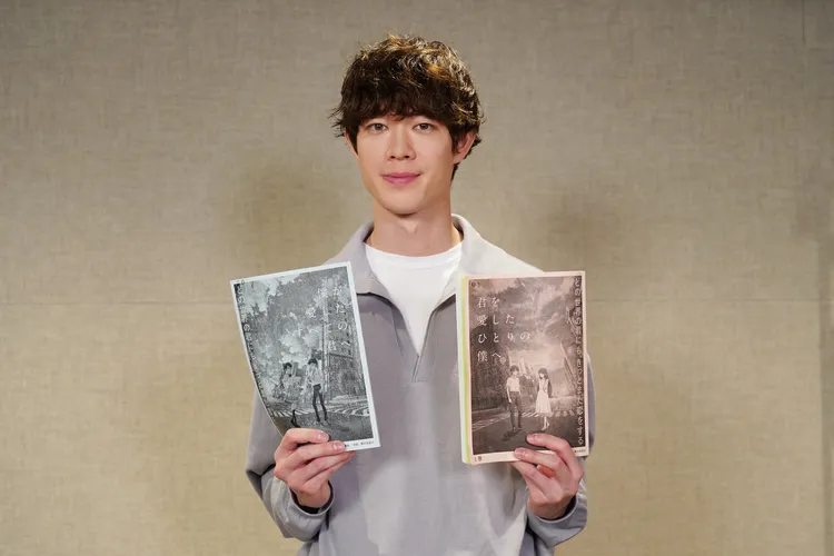 男星宮澤冰魚為兩部電影的男主角擔綱獻聲。采昌國際多媒體