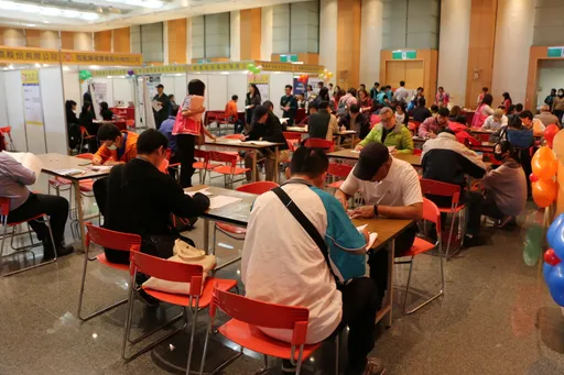 找好工作過好年！3000個職缺釋出　新北暖冬就業博覽會1/11展開　