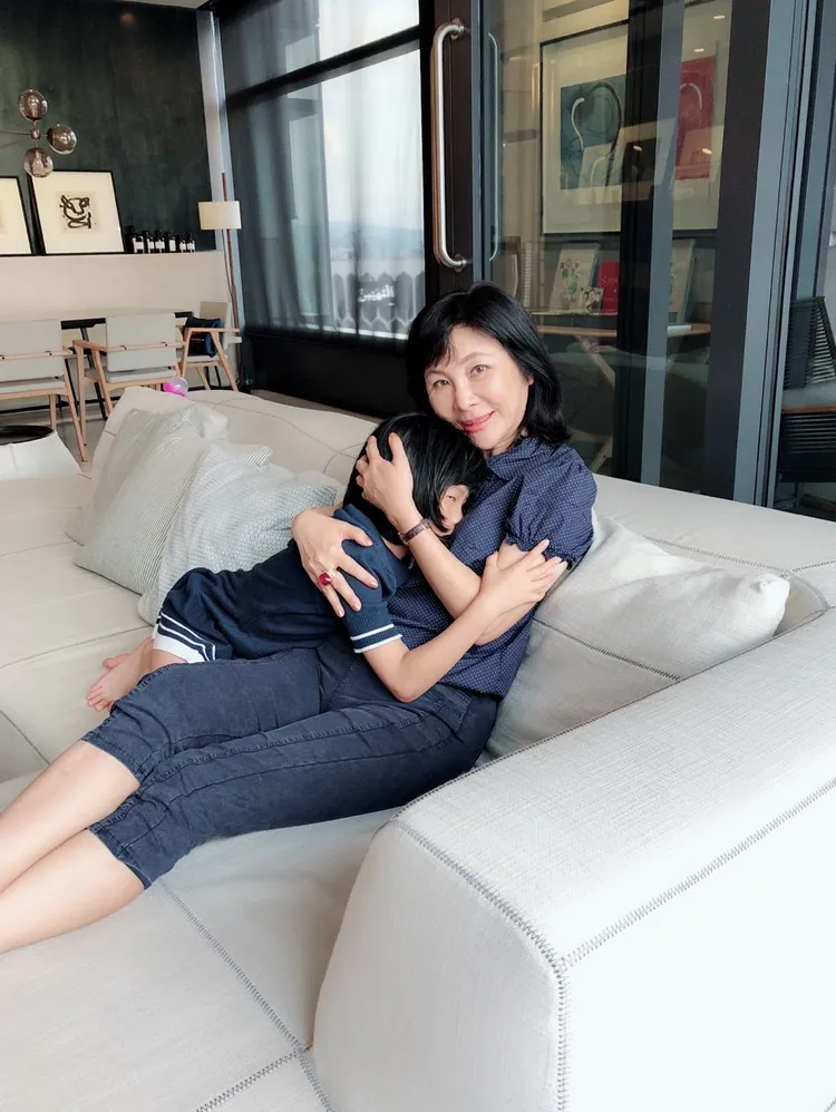 吳淡如（右）常分享母女日常互動。翻攝吳淡如臉書