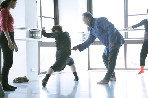 澳大利亞國家級舞者深耕台灣26年 申獲移民署梅花卡可永久居留