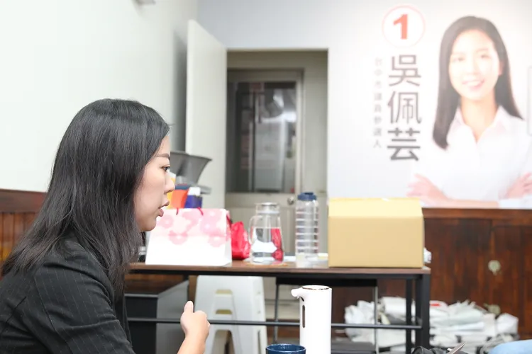 吳佩芸說選舉不能靠滿腔熱血而已，必須要有問政監督能力。張喆喜攝