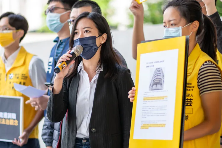 過去4年，吳佩芸扎根基層，也揭發弊端。取自吳佩芸臉書