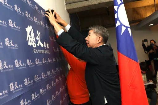 怒轟國民黨喪失靈魂！　張亞中批朱立倫「沒解決兩岸問題」