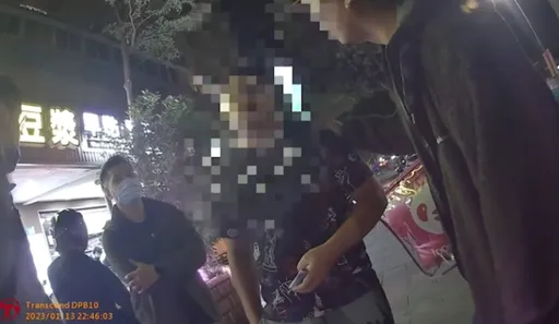 通訊行員工盜民眾個資圖利　慘了！3嫌逼簽本票洗劫他