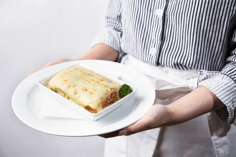 菠菜奶油千層麵。業者提供