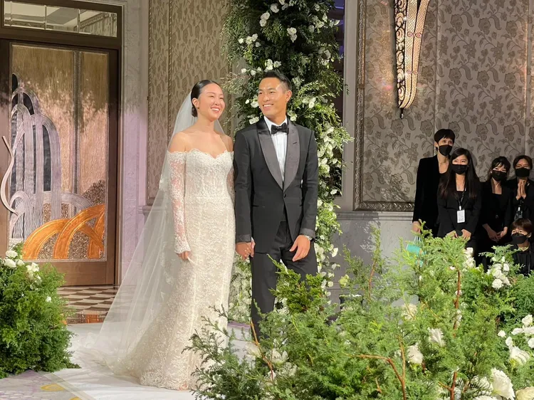 楊祐寧（右）和Melinda去年7月補辦婚禮。