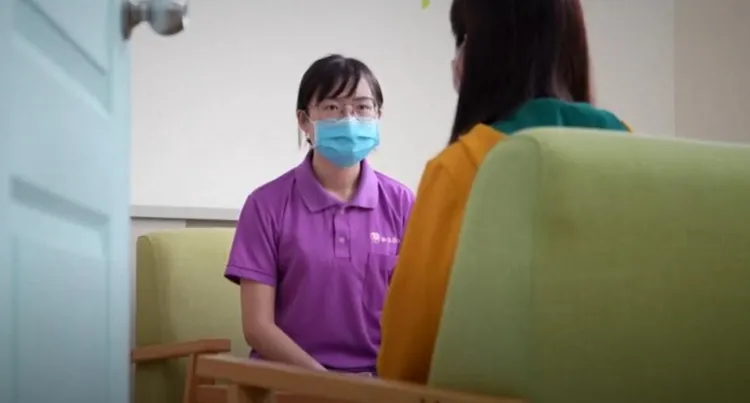 社會局呼籲未婚懷孕者可向社會局求助，社會局將提供懷孕期間到產子後的協助（設計畫面，非關當事人）。台中市政府提供