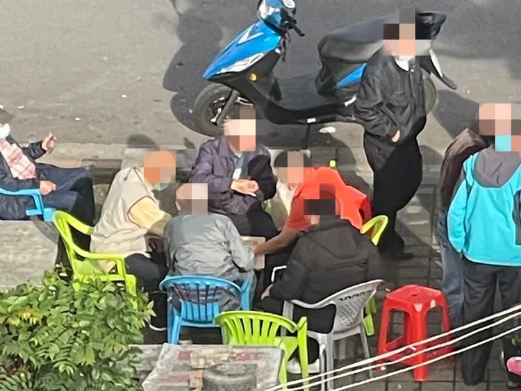 警方在現場埋伏蒐證。中和警分局提供