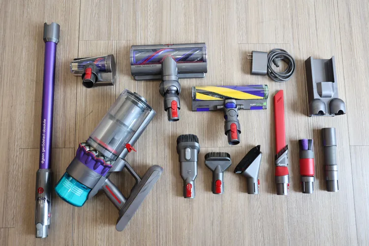 配件非常齊全。翁玉信攝