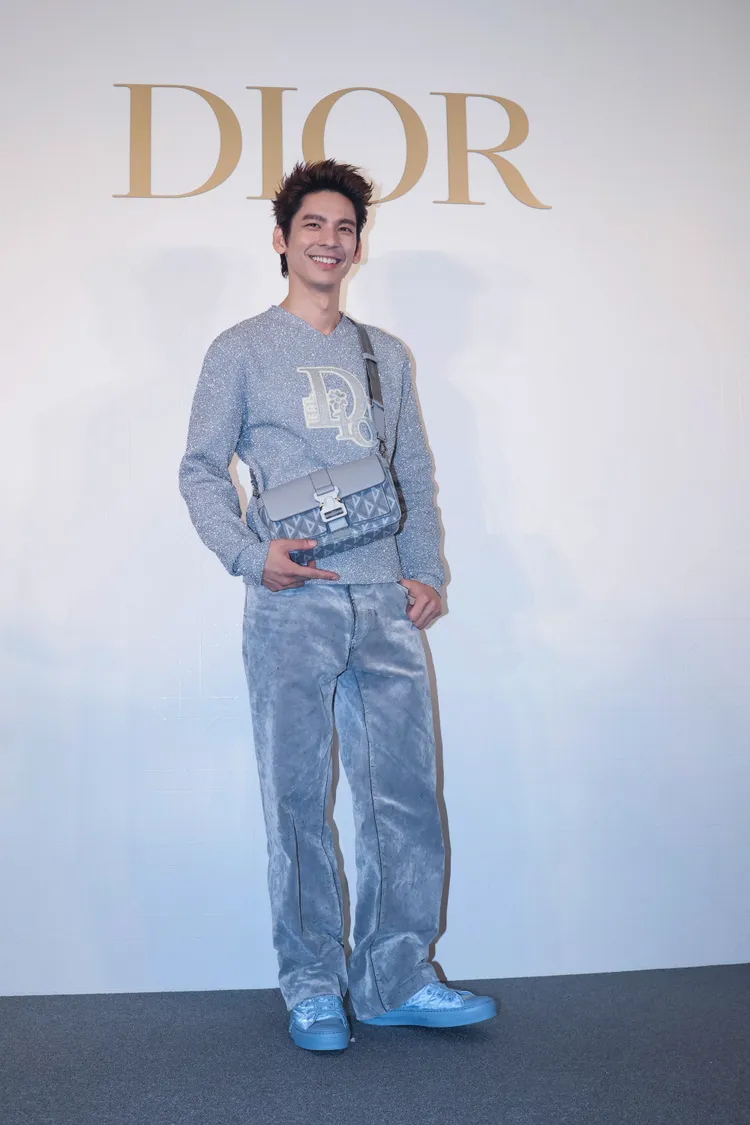 林柏宏穿著金屬亮色毛衣而閃閃發光，笑稱「把自己打扮成鑽石」。鄭孟晃攝