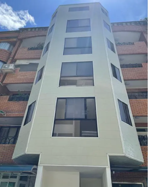 市府今年整維補助即日起受理申請，老舊公寓增設電梯後，建物機能提升。市府提供