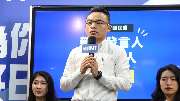 洪孟楷認為薛跟陳留任，代表內閣改組趨於保守。莊宗達攝