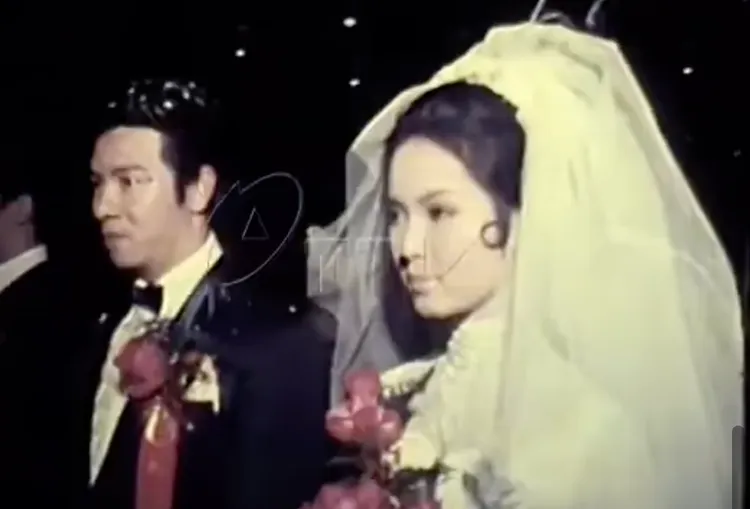 丁強（左）和李璇52年前舉辦結婚典禮。翻攝台視時光機臉書