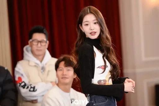 IVE張員瑛《RM》拋媚眼融化全場 安俞真可愛到讓全昭旻轉性告白