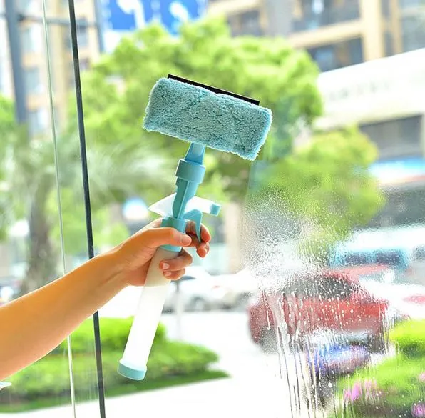 約翰家庭百貨-多功能雙頭擦窗清潔器特價119元。業者提供