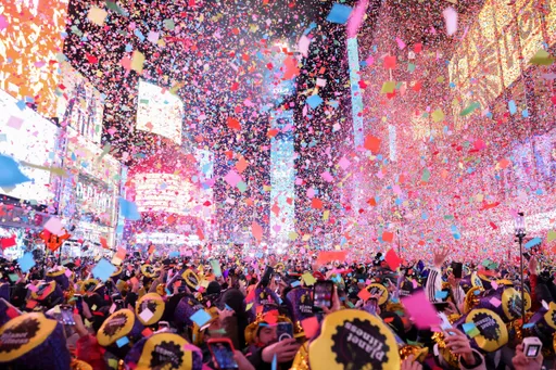 全球跨年压轴秀 纽约时报广场喜迎2023