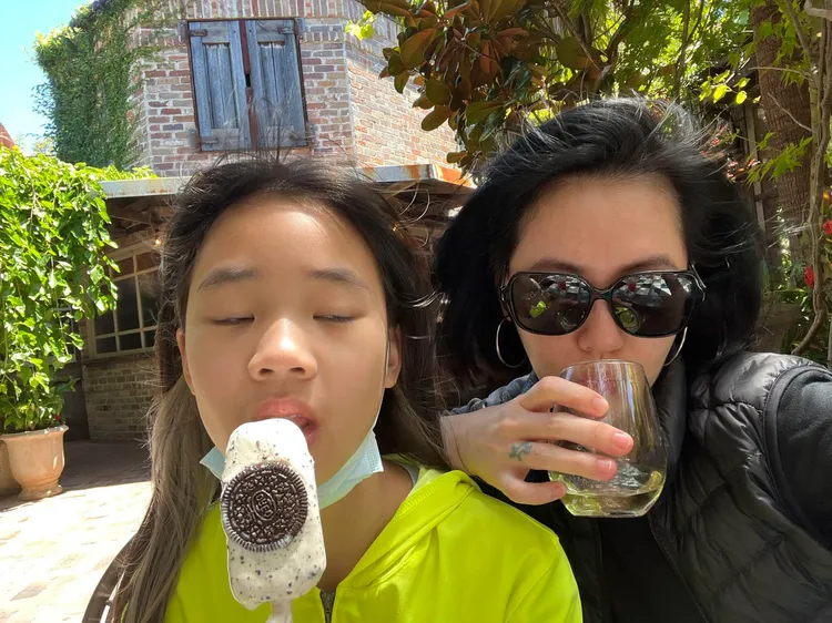 小S分享與女兒許老三合照，應該是在澳洲拍的。翻攝小S臉書