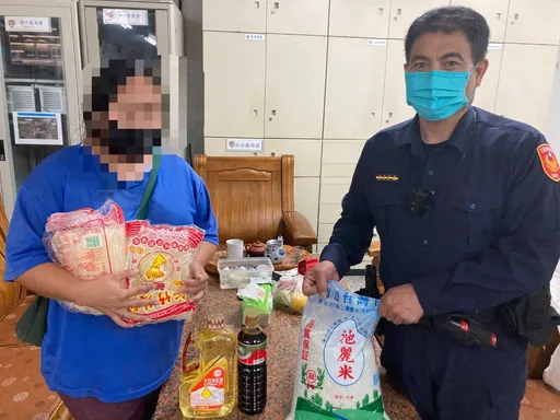 單親媽生活貧困待援　花蓮暖警募物資助她過節
