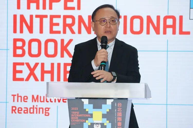 文化部長史哲一早交接完馬上趕往國際書展。彭欣偉攝