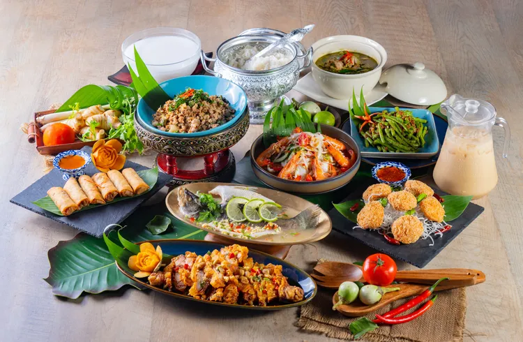 阿杜皇家泰式料理8菜只要3,318元。觀光局提供