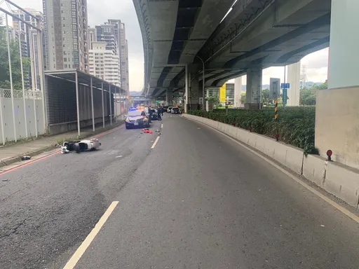 新北24歲男騎車撞分隔島噴飛　頭部重創送醫搶救不治