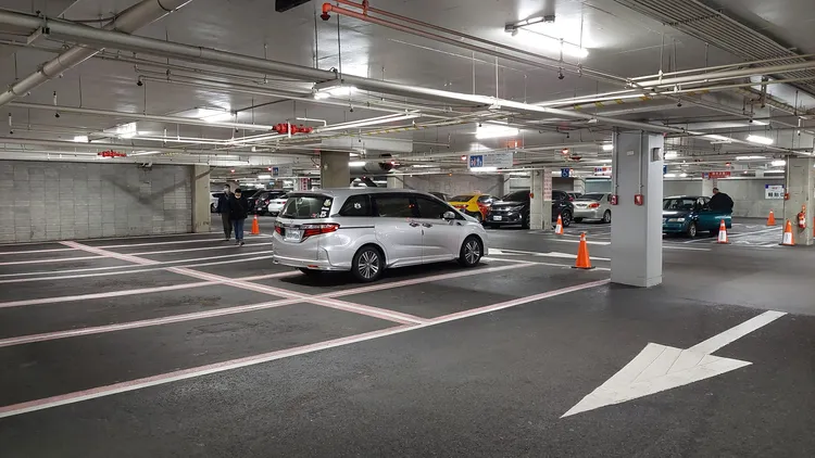 停車場車輛超少。翻攝「COSTCO 好市多 商品消費心得分享區」臉書