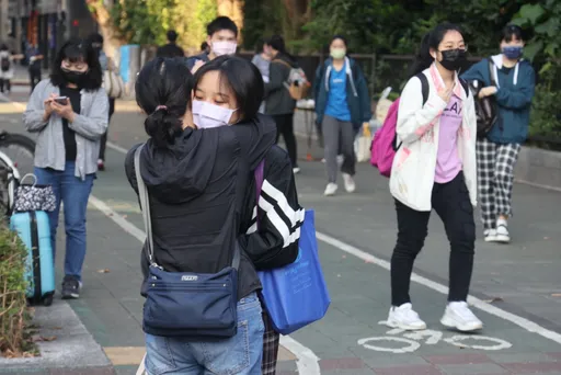 考生加油！學測最後一天考數B、社會　7:30起戴口罩入場