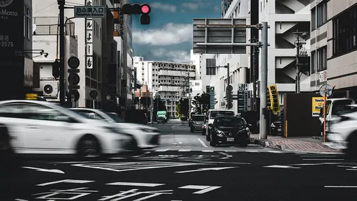 台灣情侶自駕遊沖繩「右轉撞直行」被拘留10天 網批:交通地獄輸出日本