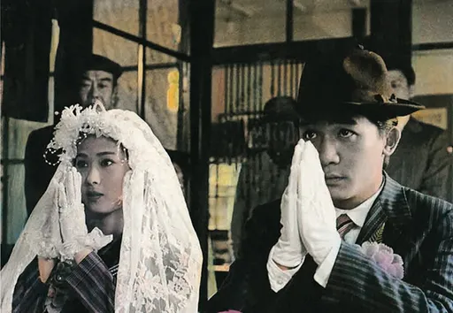 經典中的經典 梁朝偉33年前「中西合璧婚禮照」出土