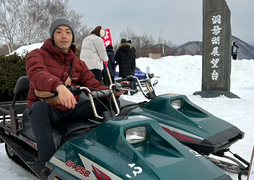 林依晨師弟北海道穿短袖吃雪 誤闖紅燈區遭皮條客包圍