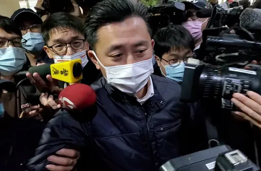 林智堅現身法院！論文涉抄襲挨告　被問「是冤案嗎」這樣回應