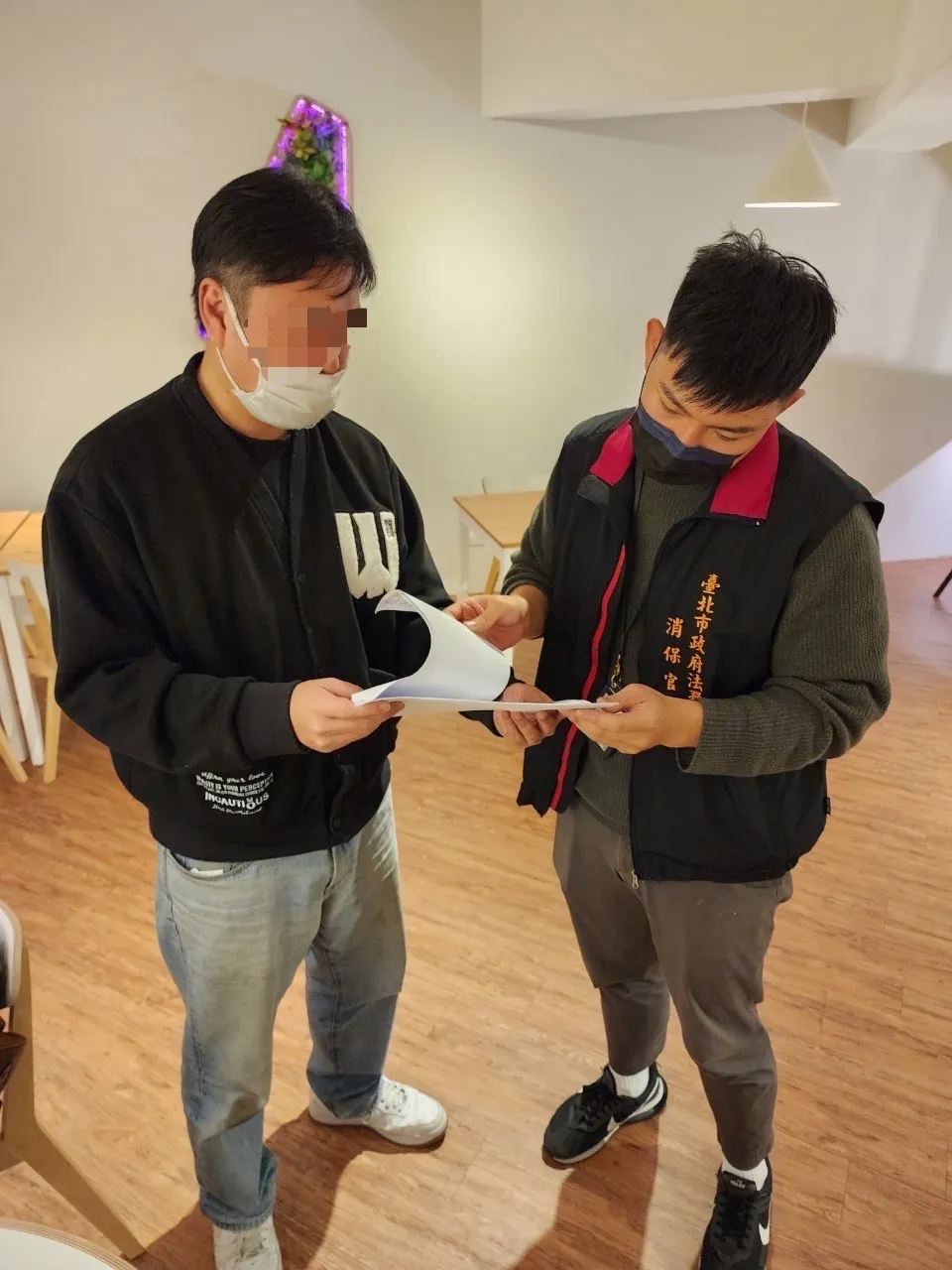 黃姓負責人解釋,因原先配合物流公司配送量過載,導致配送遲延。北市法務局提供