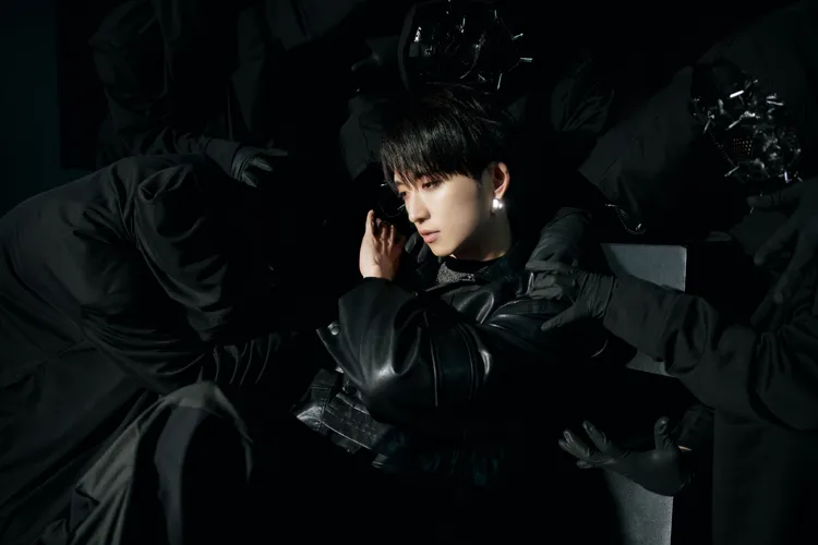 邱鋒澤新歌ＭＶ秀舞技。原音兄弟提供