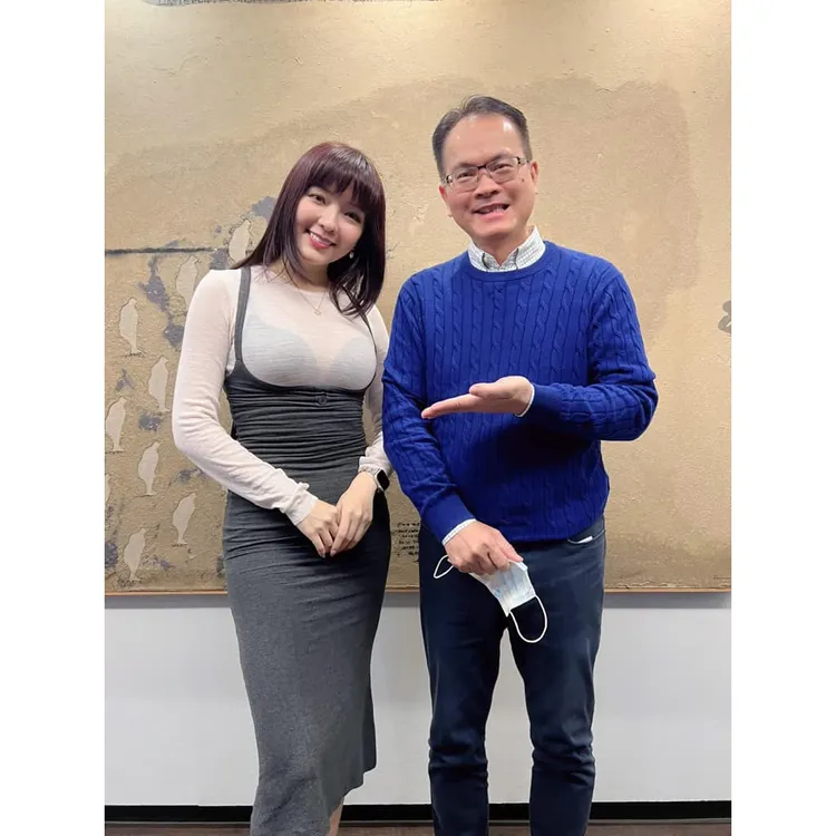 有網友發現鄭弘儀臉超級紅。引自田慎節臉書