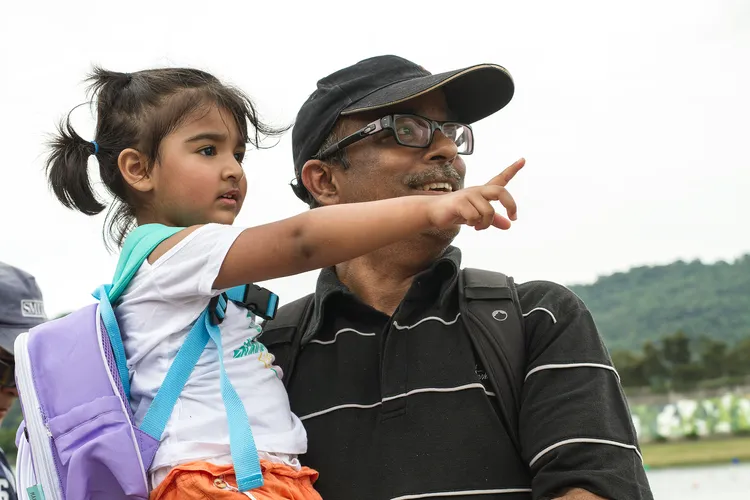 「SUR」教授育有２名子女。移民署提供