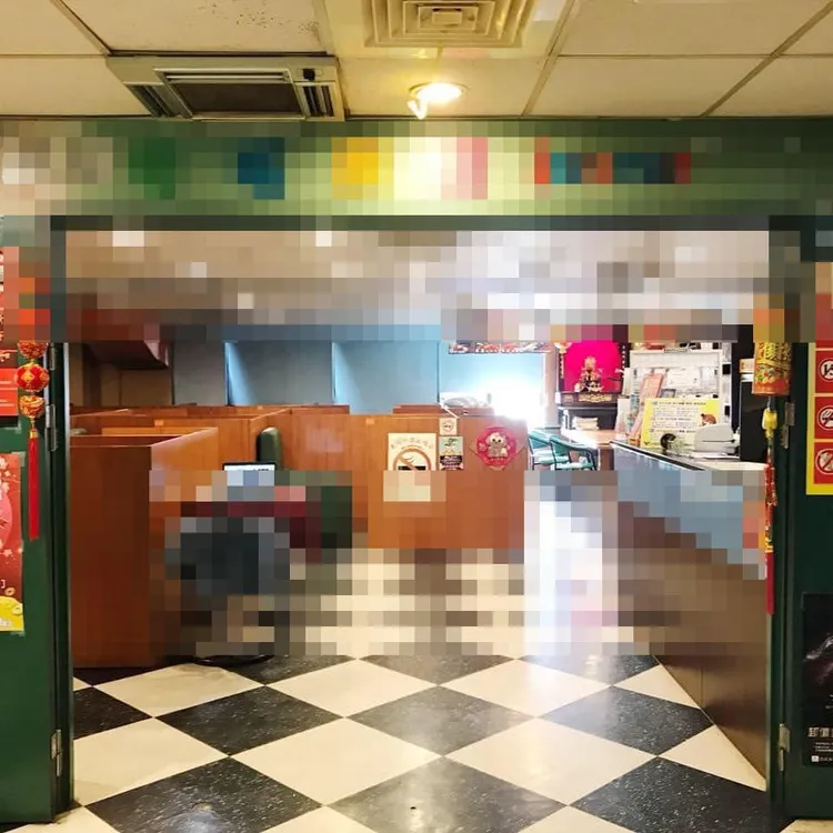 潘女昨（2）日進入台中市這家網咖生子，男嬰隨即不明原因死亡。翻攝網咖臉書