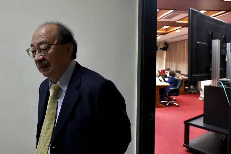 柯建銘不滿在野黨團綁架或用荒謬理由交換讓總預算案通過。林林攝