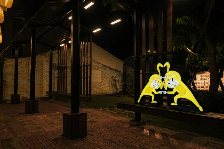 鹽水大街小巷可見「兔大叔」帶路。文化局提供