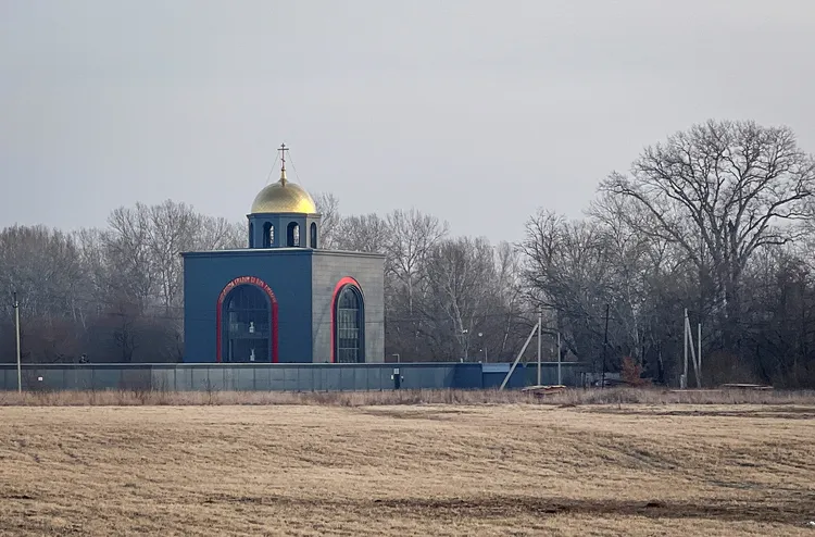 墓園附近的教堂據說專門為華格納集團所設。路透社