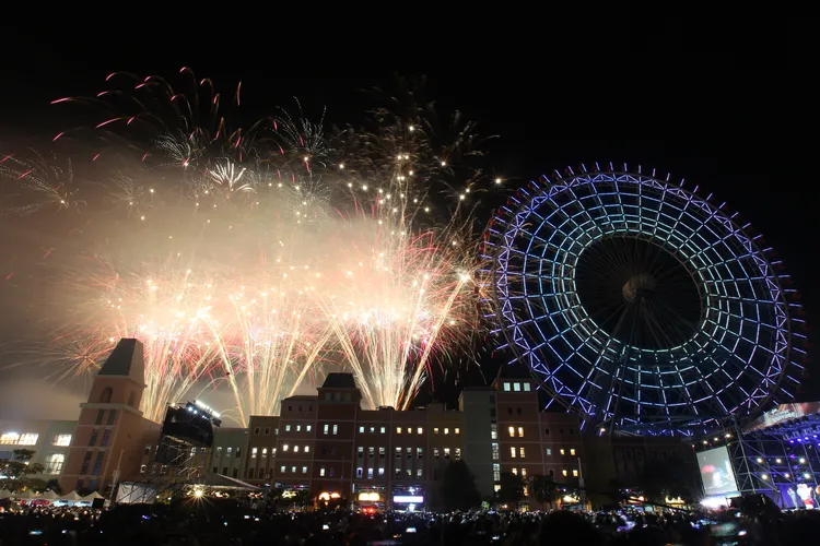 迎接2023麗寶煙火秀。張喆喜攝