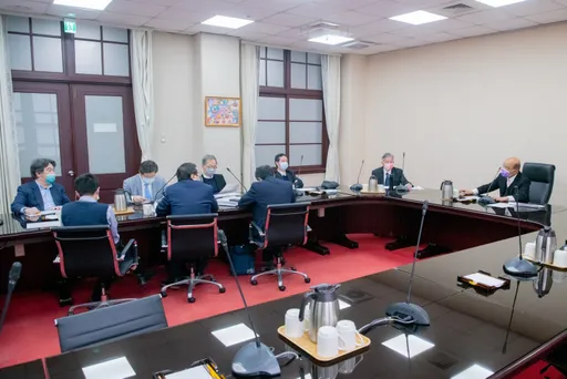 中國入境旅客陽性率近2成 蘇貞昌:滾動檢討入境管制