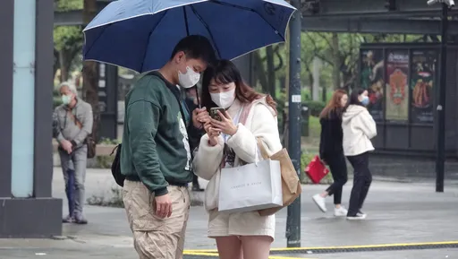 一圖秒懂過年天氣! 專家:這處狂下雨「初五才放晴」
