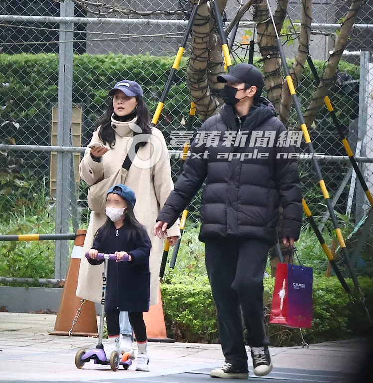 高圓圓（左）被傳有2胎，氣色看起來還是相當不錯。特勤中心攝