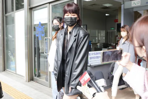 丢丢妹离婚官司开打老公神隐!直播曝婚变原因 和岳父隔空互骂