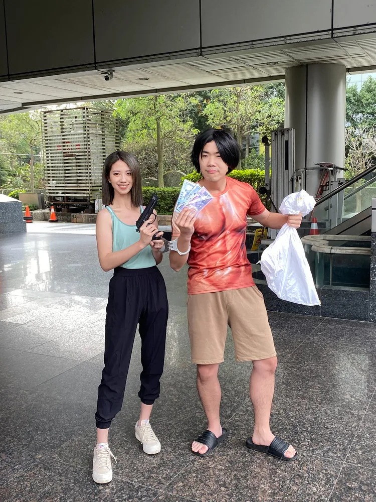 何芝寧參與防搶演練。取自何芝寧臉書