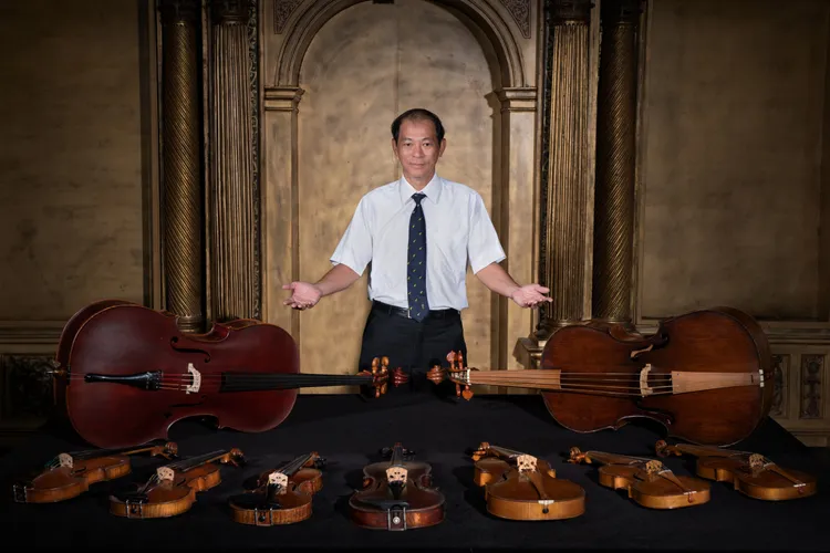 國際知名提琴專家鍾岱廷導聆。奇美博物館提供