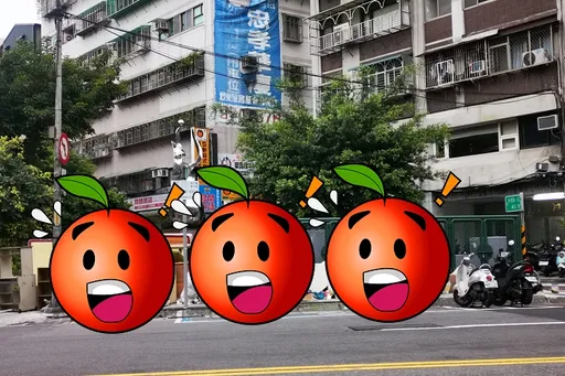 三重人行道見「台灣最美風景」 他曝一排垃圾山!千則留言互轟
